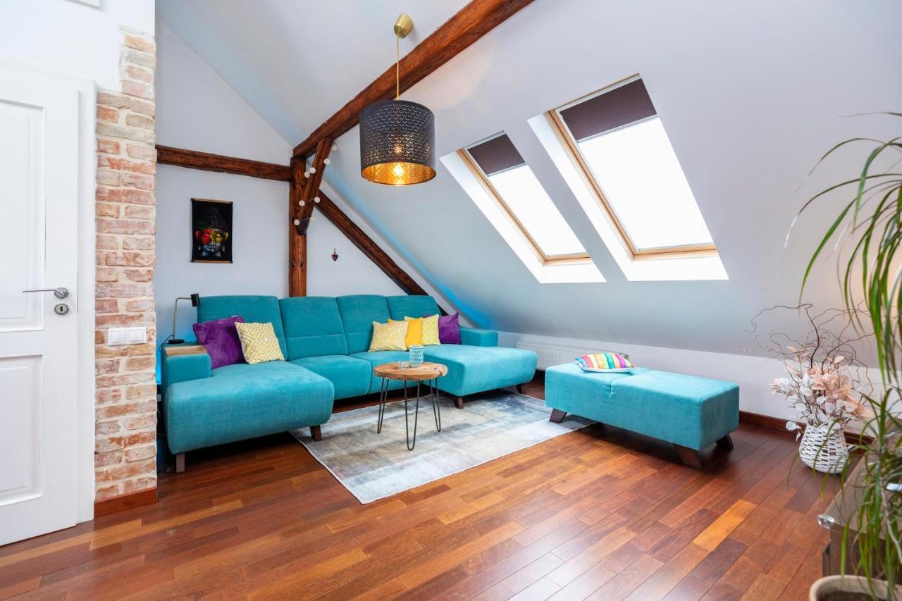 Beautiful And Romantic Penthouse With Two Terraces Bratislava Exterior photo